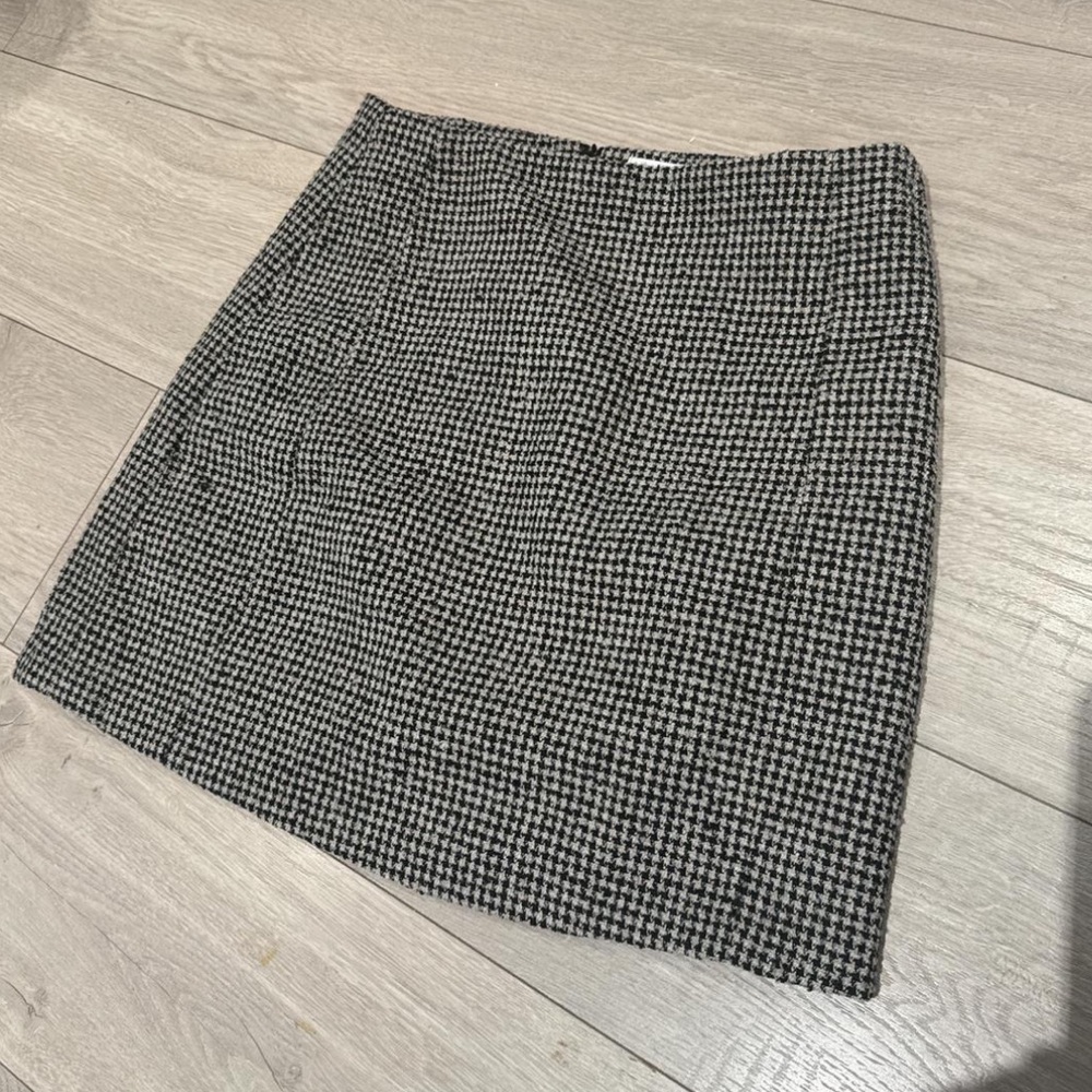 Mango Black and Cream Houndstooth mini skirt